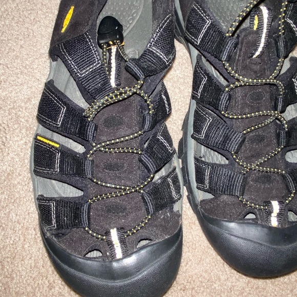 Keen Men’s Newport sandals. - Picture 2 of 5